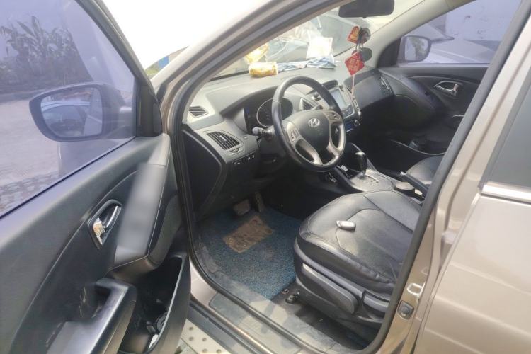 Used Hyundai ix35 2015 2.0L Automatic 2WD Smart Type China IV Driver Seat