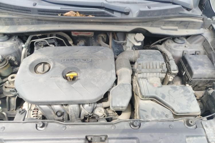 Used Hyundai ix35 2015 2.0L Automatic 2WD Smart Type China IV Engine Bay