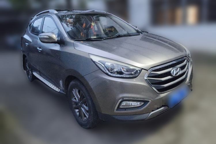 Used Hyundai ix35 2015 2.0L Automatic 2WD Smart Type China IV Front Right 45 Deg