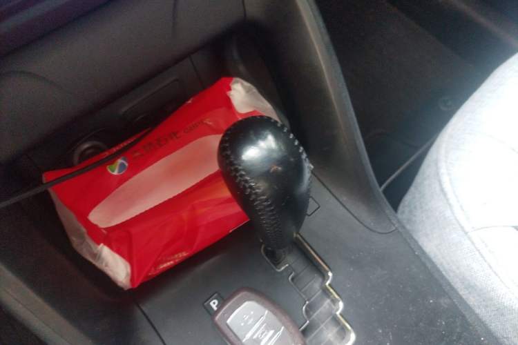Used Hyundai ix35 2015 2.0L Automatic 2WD Smart Version China V Standard Gear Lever