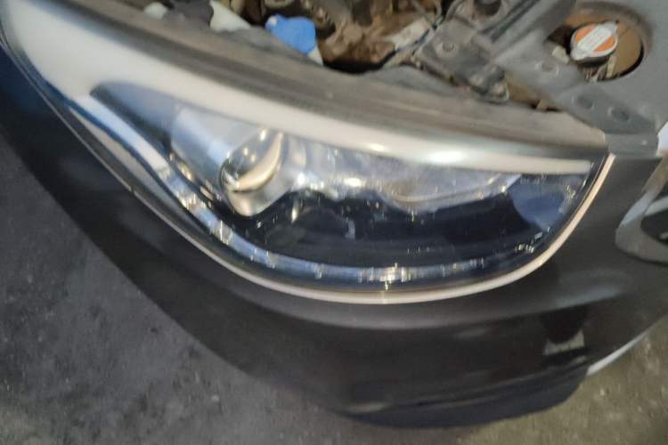 Used Hyundai ix35 2015 2.0L Automatic 2WD Smart Type China IV Right Front Headlight