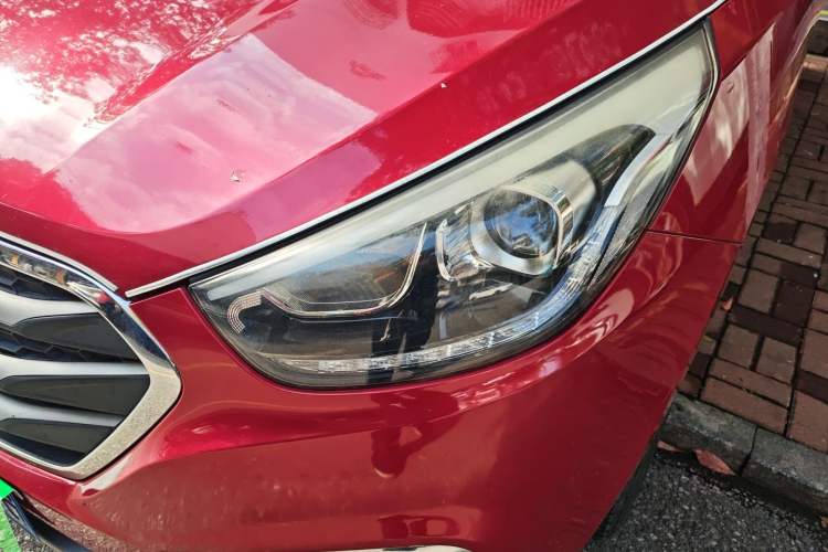 Used Hyundai ix35 2015 2.0L Automatic 2WD Smart Version China V Standard Left Front Headlight