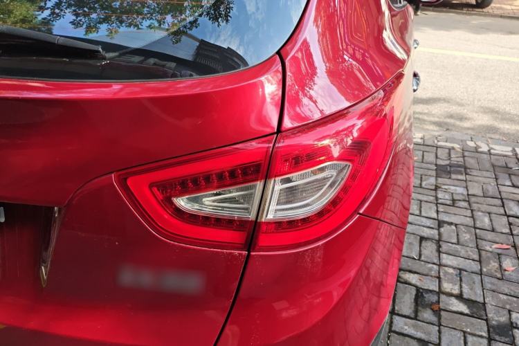 Used Hyundai ix35 2015 2.0L Automatic 2WD Smart Version China V Standard Right Rear Taillight