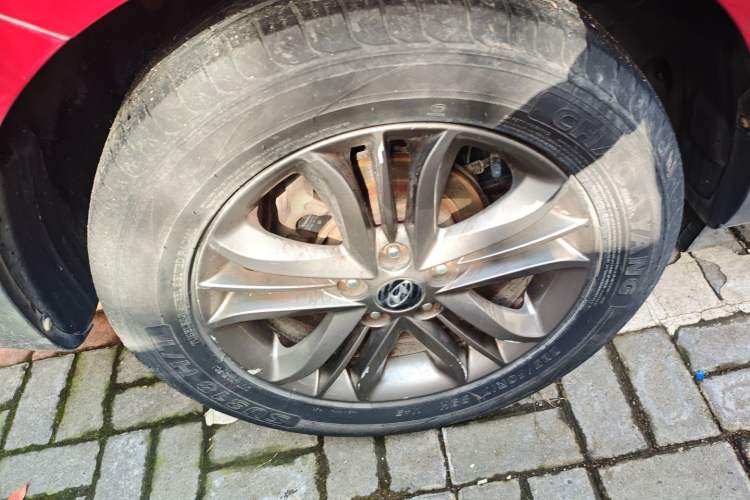 Used Hyundai ix35 2015 2.0L Automatic 2WD Smart Version China V Standard Right Rear Wheel Hub
