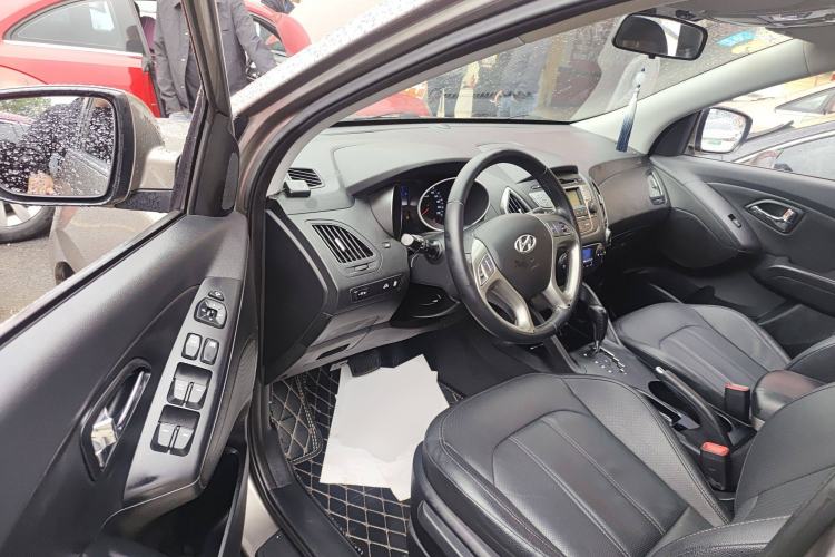 Used Hyundai ix35 2015 2.0L Automatic 2WD Smart Type China IV Driver Seat