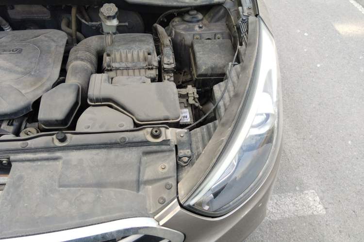 Used Hyundai ix35 2015 2.0L Automatic 2WD Smart Type China IV Engine Bay Left