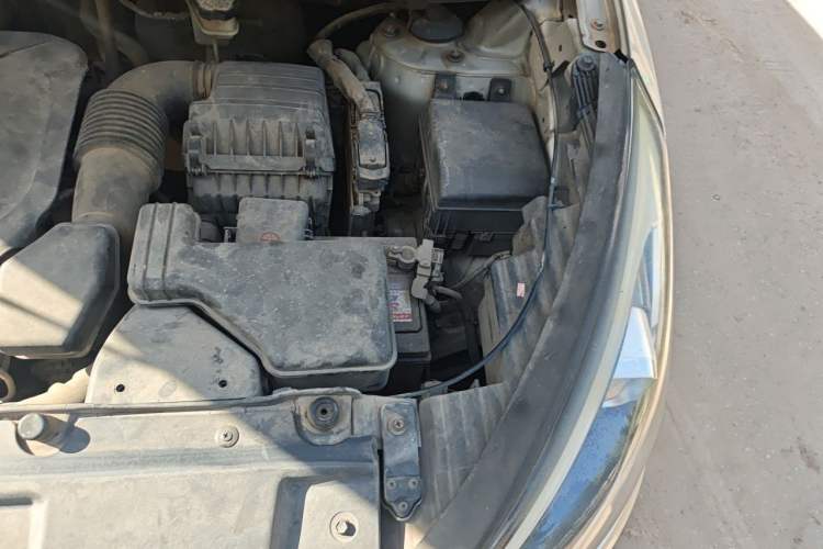 Used Hyundai ix35 2015 2.0L Automatic 2WD Comfort Edition China V Standard Engine Bay Left