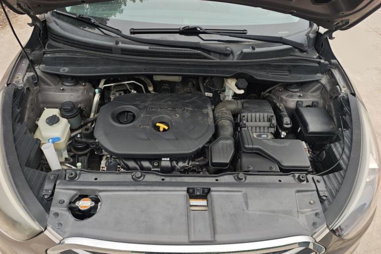 Used Hyundai ix35 2015 2.0L Automatic 2WD Comfort Edition China V Standard Engine Bay