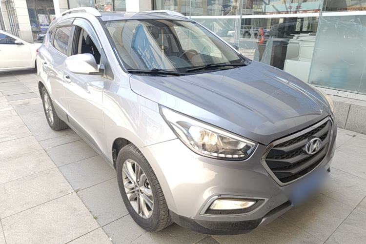 Used Hyundai ix35 2015 2.0L Automatic 2WD Smart Version China V Standard Exterior 1