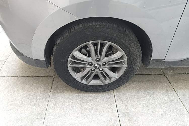 Used Hyundai ix35 2015 2.0L Automatic 2WD Smart Version China V Standard Exterior 4