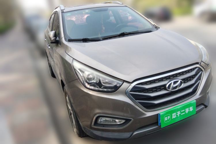 Used Hyundai ix35 2015 2.0L Automatic 2WD Smart Type China IV Front Right 45 Deg