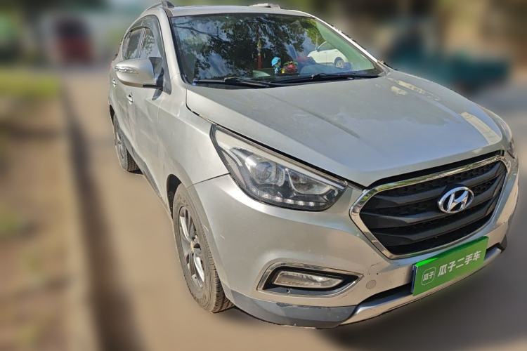 Used Hyundai ix35 2015 2.0L Automatic 2WD Comfort Edition China V Standard Front Right 45 Deg