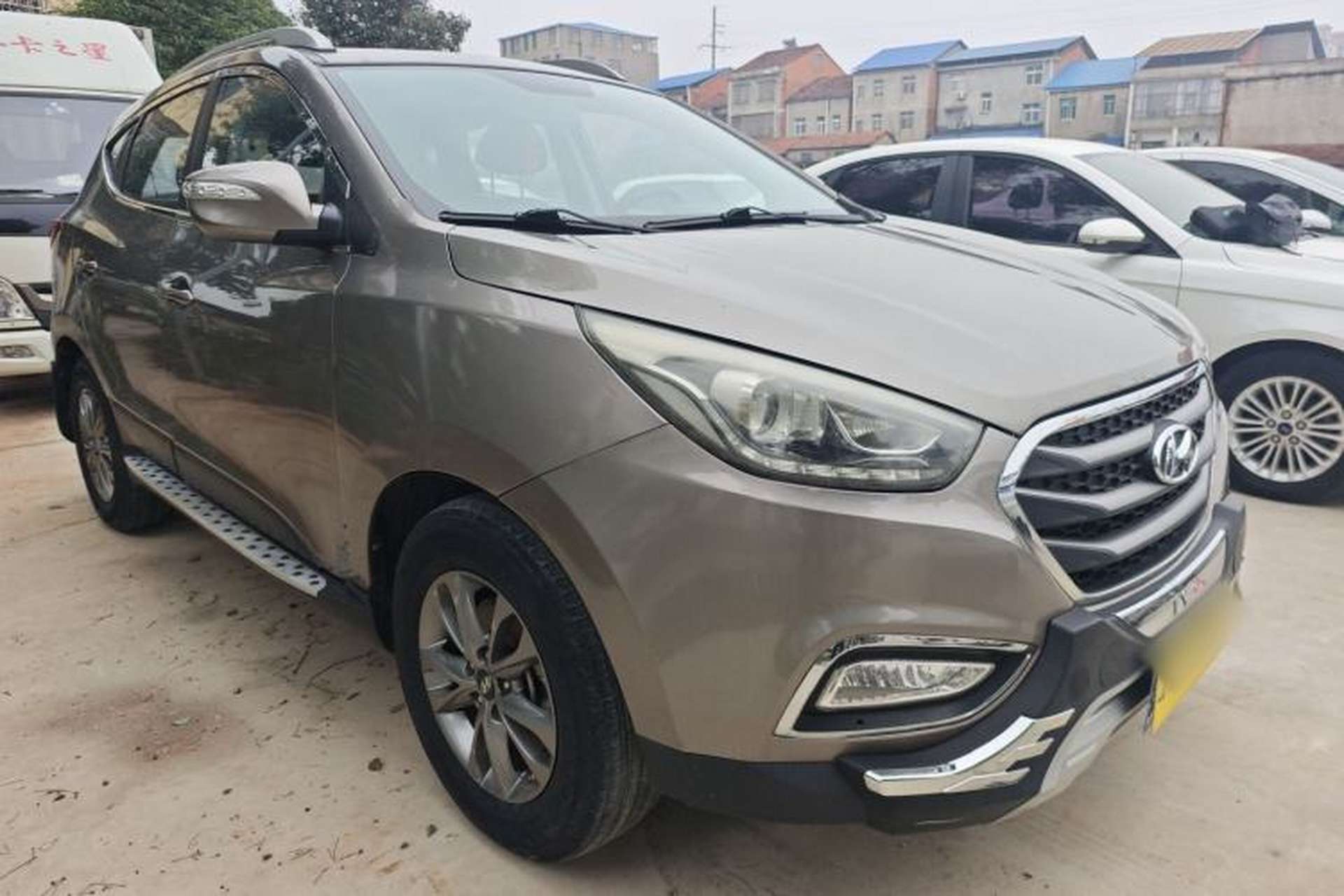 Used Hyundai ix35 2015 2.0L Automatic 2WD Comfort Edition China V Standard Front Right 45 Deg
