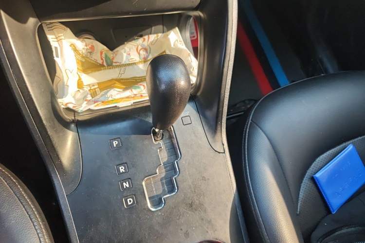 Used Hyundai ix35 2015 2.0L Automatic 2WD Comfort Edition China V Standard Gear Lever