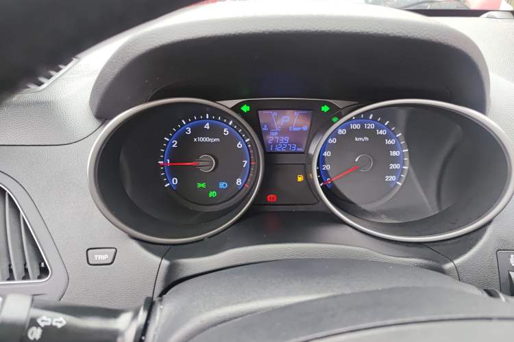 Used Hyundai ix35 2015 2.0L Automatic 2WD Smart Type China IV Instrument Cluster