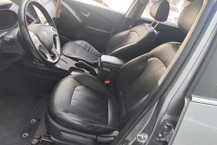 Used Hyundai ix35 2015 2.0L Automatic 2WD Smart Version China V Standard Left Front Seat