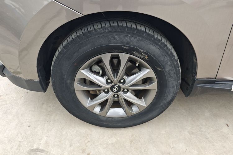 Used Hyundai ix35 2015 2.0L Automatic 2WD Comfort Edition China V Standard Left Front Wheel Hub