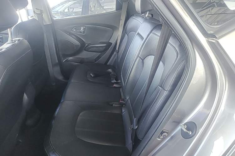Used Hyundai ix35 2015 2.0L Automatic 2WD Smart Type China IV Left Rear Seat