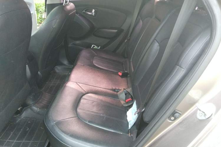 Used Hyundai ix35 2015 2.0L Automatic 2WD Smart Type China IV Left Rear Seat