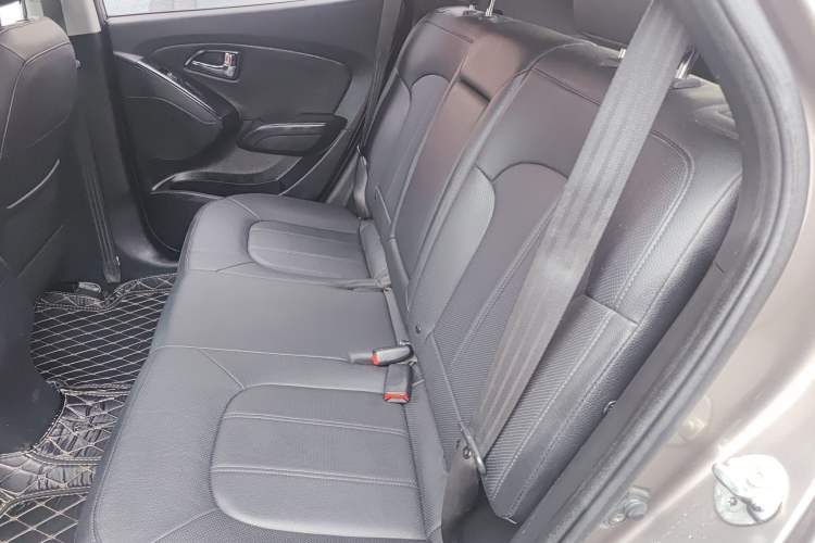 Used Hyundai ix35 2015 2.0L Automatic 2WD Smart Type China IV Left Rear Seat