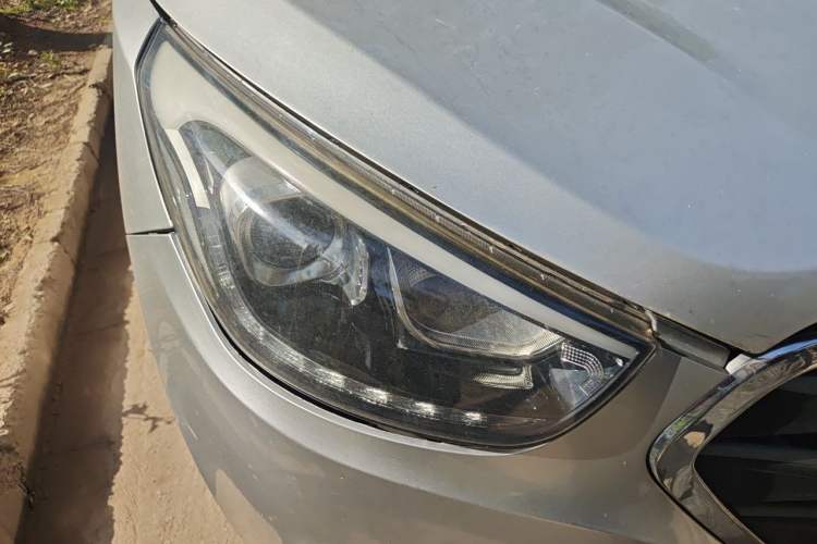Used Hyundai ix35 2015 2.0L Automatic 2WD Comfort Edition China V Standard Right Front Headlight
