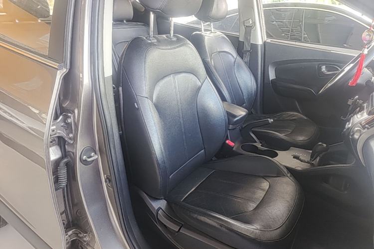Used Hyundai ix35 2015 2.0L Automatic 2WD Smart Type China IV Right Front Seat