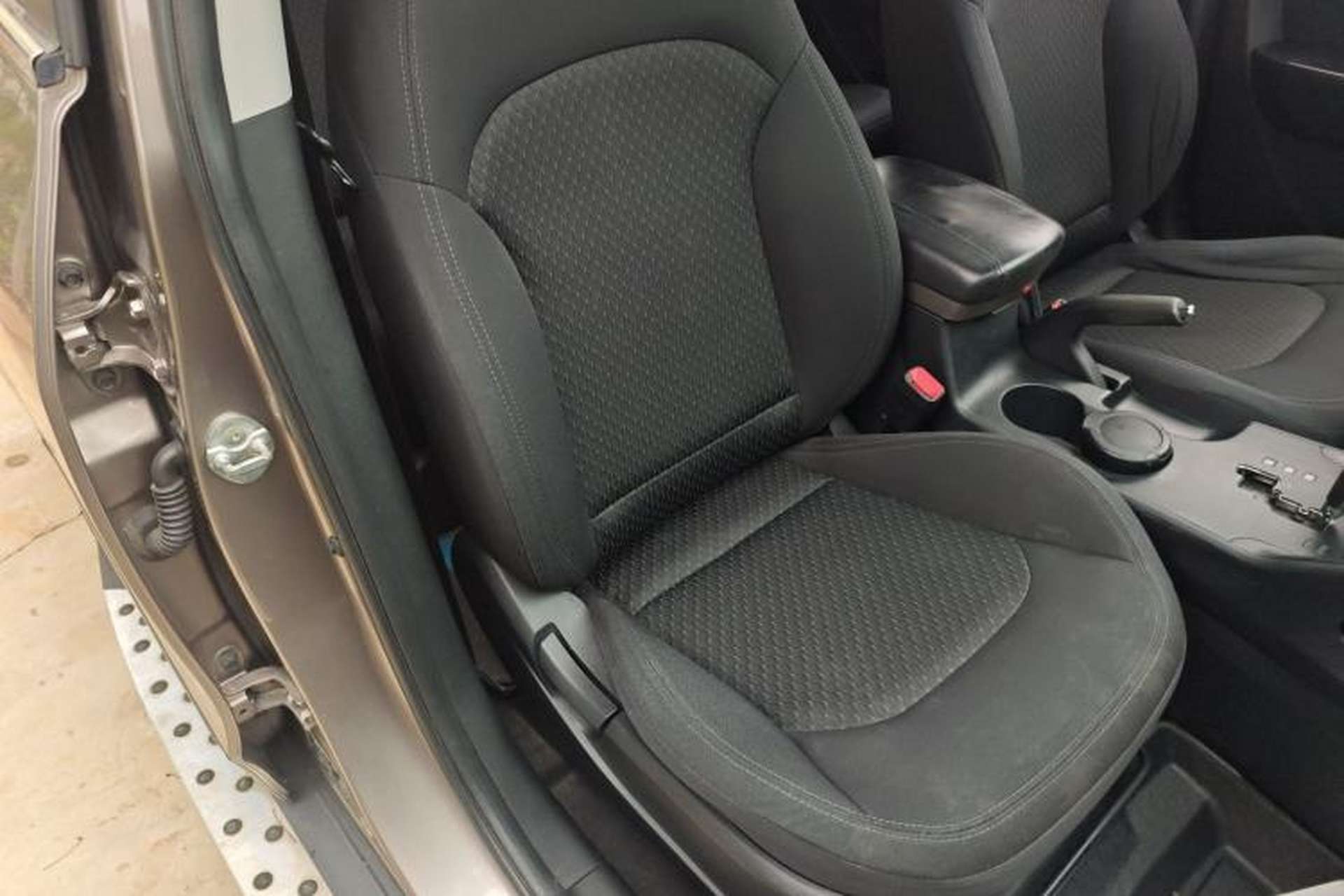 Used Hyundai ix35 2015 2.0L Automatic 2WD Comfort Edition China V Standard Right Front Seat