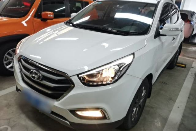 Used Hyundai ix35 2015 2.0L Automatic 2WD Smart Type China IV