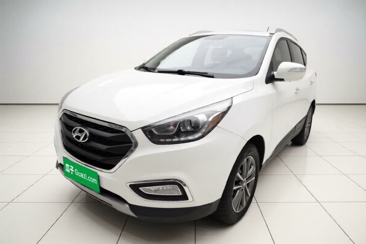 Used Hyundai ix35 2015 2.0L Automatic 2WD Smart Type China IV Guazi used car, China used car export, Used car for sale, Used Hyundai cars, Cheapest cars for sale