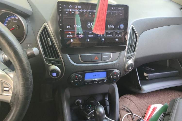 Used Hyundai ix35 2015 2.0L Automatic 2WD Smart Type China IV Audio And AC Panel