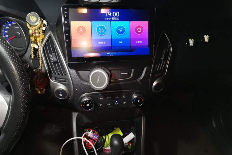 Used Hyundai ix35 2015 2.0L Automatic 2WD Comfort Edition China IV Standard Audio And AC Panel