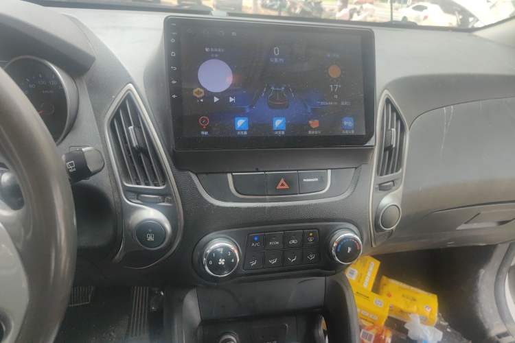 Used Hyundai ix35 2015 2.0L Automatic 2WD Comfort Edition China IV Standard Audio And AC Panel
