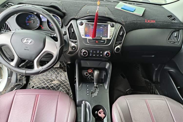 Used Hyundai ix35 2015 2.0L Automatic 2WD Comfort Edition China IV Standard Audio And AC Panel