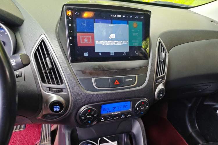 Used Hyundai ix35 2015 2.0L Automatic 2WD Smart Type China IV Audio And AC Panel