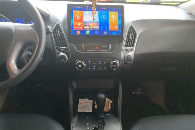 Used Hyundai ix35 2015 2.0L Automatic 2WD Comfort Edition China V Standard Audio And AC Panel