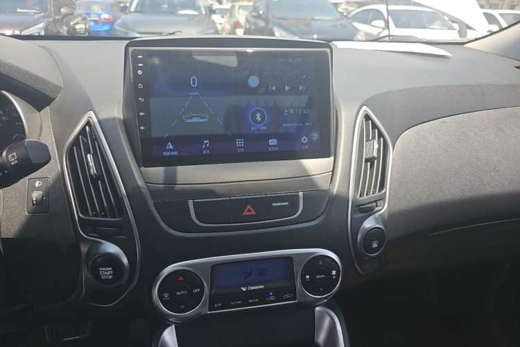Used Hyundai ix35 2015 2.0L Automatic 2WD Smart Type China IV Audio And AC Panel