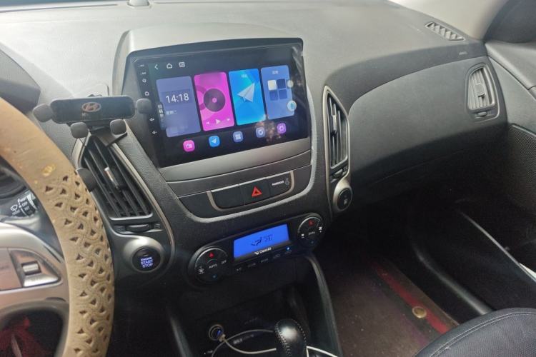 Used Hyundai ix35 2015 2.0L Automatic 2WD Smart Type China IV Audio And AC Panel