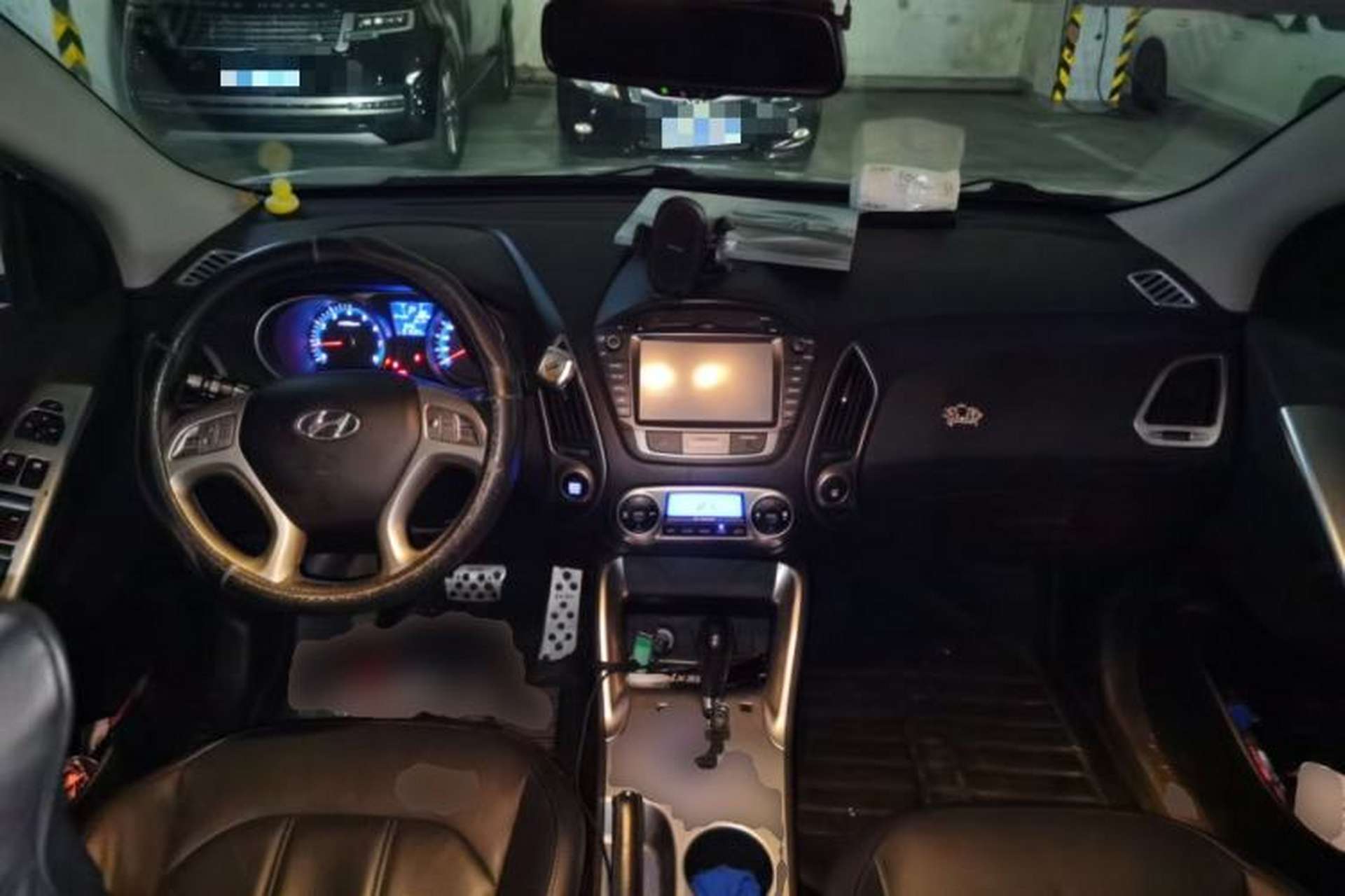 Used Hyundai ix35 2015 2.0L Automatic 4x4 Smart Version China V Standard Center Console