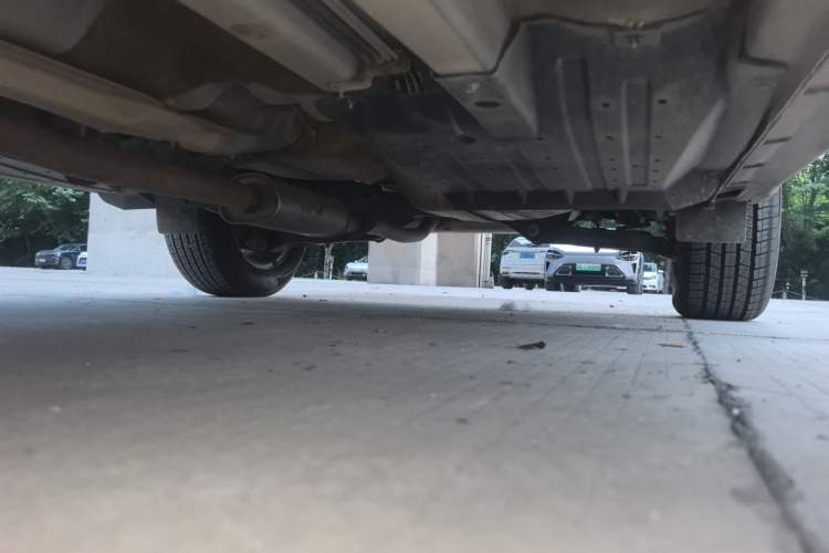 Used Hyundai ix35 2015 2.0L Automatic 2WD Smart Version China V Standard Chassis Rear Left