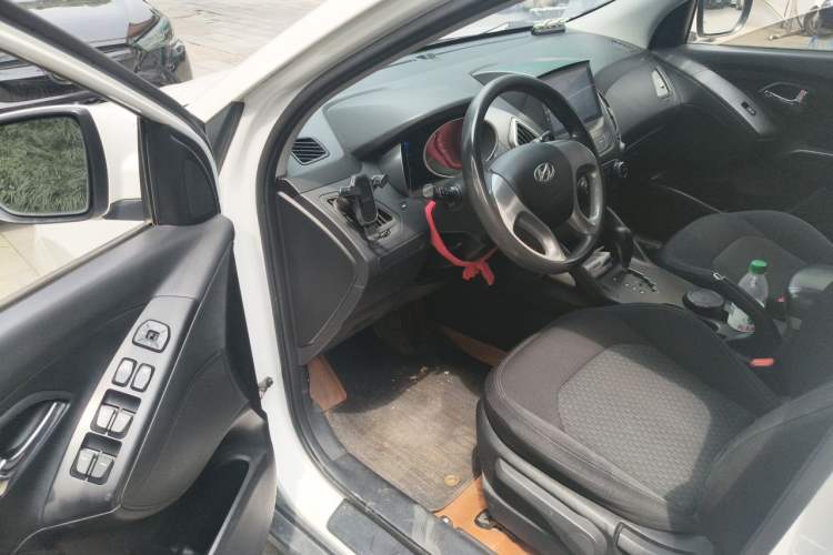 Used Hyundai ix35 2015 2.0L Automatic 2WD Comfort Edition China V Standard Driver Seat