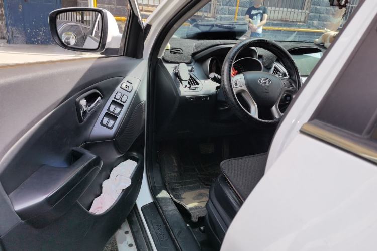 Used Hyundai ix35 2015 2.0L Automatic 2WD Smart Type China IV Driver Seat