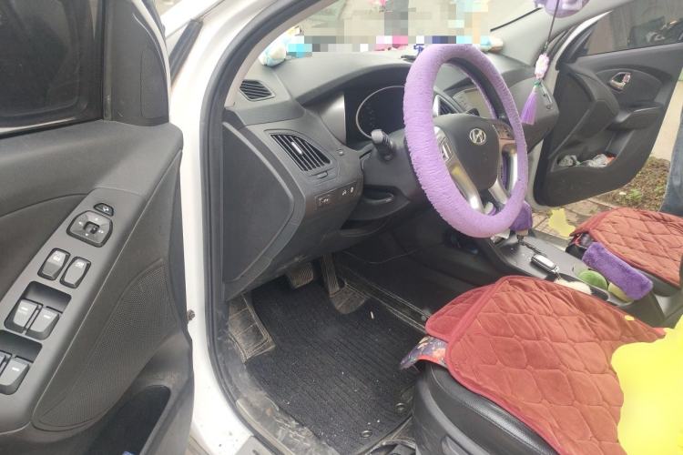 Used Hyundai ix35 2015 2.0L Automatic 2WD Smart Type China IV Driver Seat