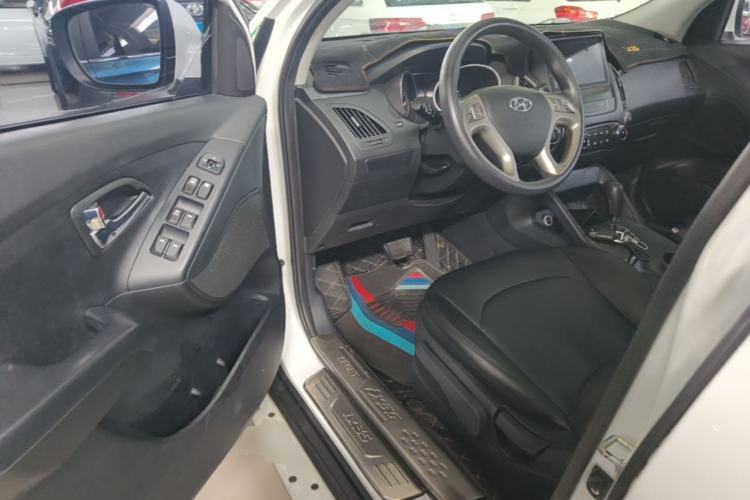 Used Hyundai ix35 2015 2.0L Automatic 2WD Comfort Edition China V Standard Driver Seat