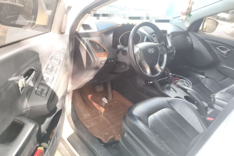 Used Hyundai ix35 2015 2.0L Automatic 2WD Smart Type China IV Driver Seat