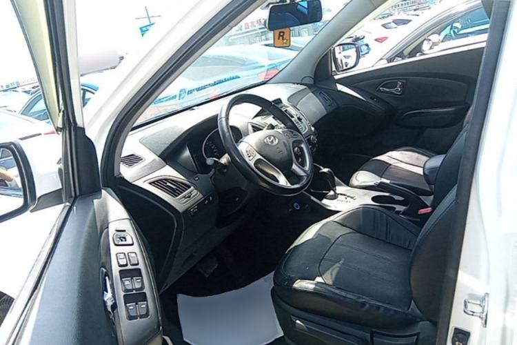 Used Hyundai ix35 2015 2.0L Automatic 2WD Smart Type China IV Driver Seat