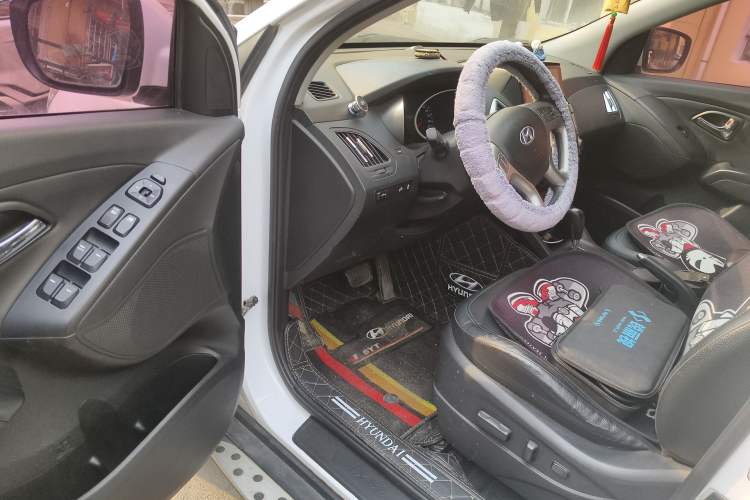 Used Hyundai ix35 2015 2.0L Automatic 2WD Smart Type China IV Driver Seat