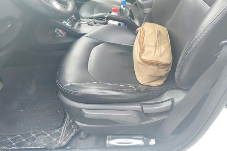 Used Hyundai ix35 2015 2.0L Automatic 2WD Comfort Edition China V Standard Driver Seat