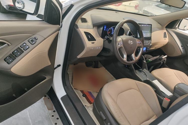 Used Hyundai ix35 2015 2.0L Automatic 2WD Smart Type China IV Driver Seat