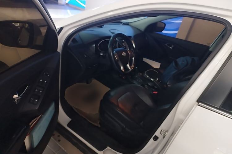 Used Hyundai ix35 2015 2.0L Automatic 2WD Smart Type China IV Driver Seat