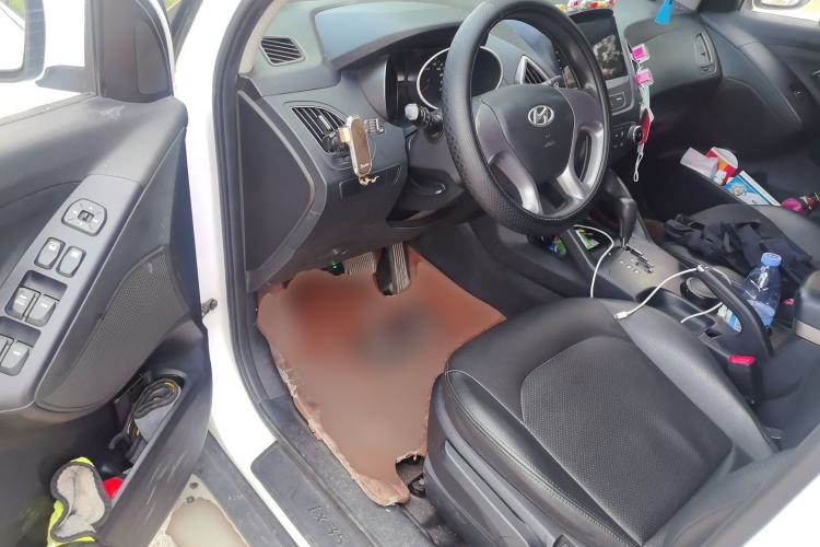 Used Hyundai ix35 2015 2.0L Automatic 2WD Comfort Edition China IV Standard Driver Seat
